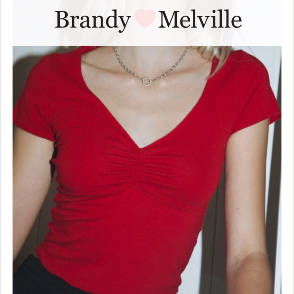Brandy Melville Gina top